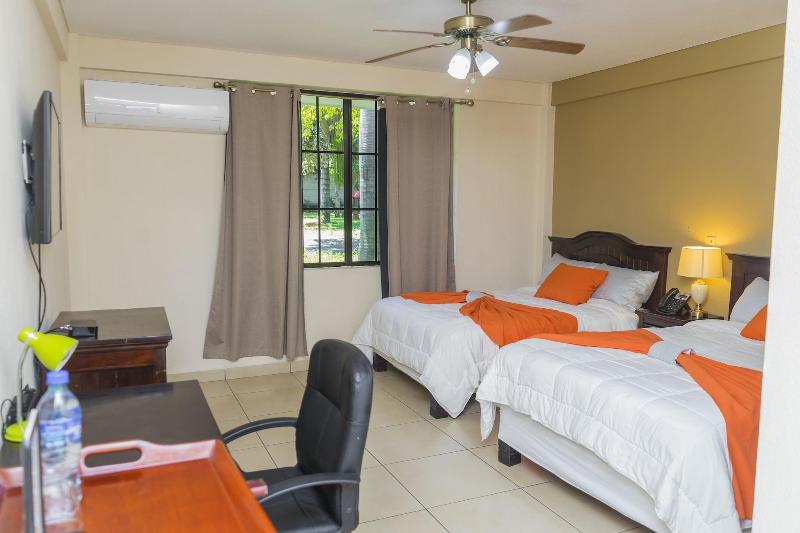 Farallones Hotel image