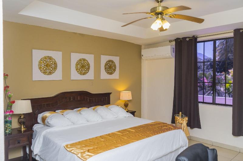 Farallones Hotel image