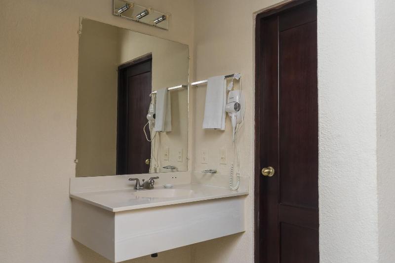 Farallones Hotel image