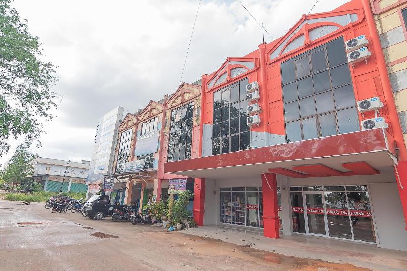 Formerly RedDoorz @ Pasar Melayu Sagulung Batam image
