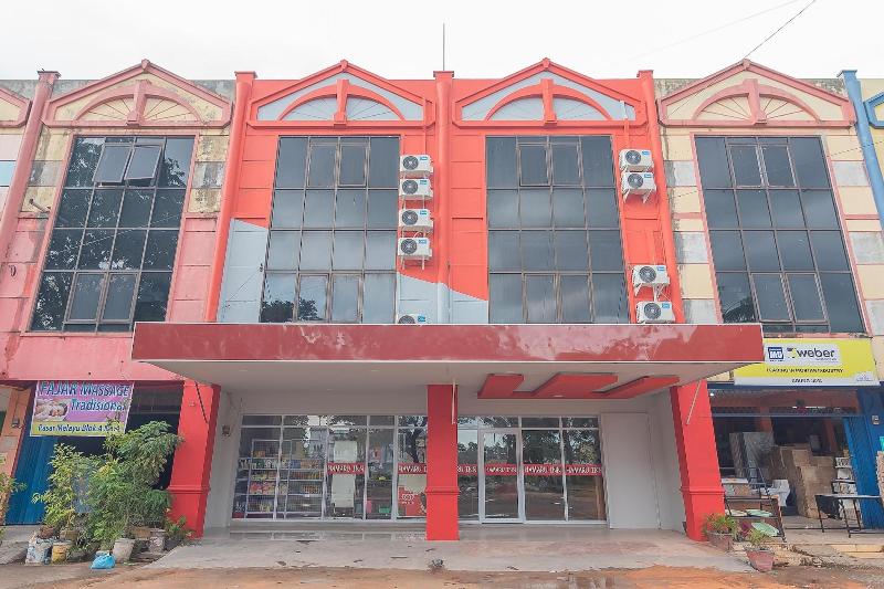Formerly RedDoorz @ Pasar Melayu Sagulung Batam image