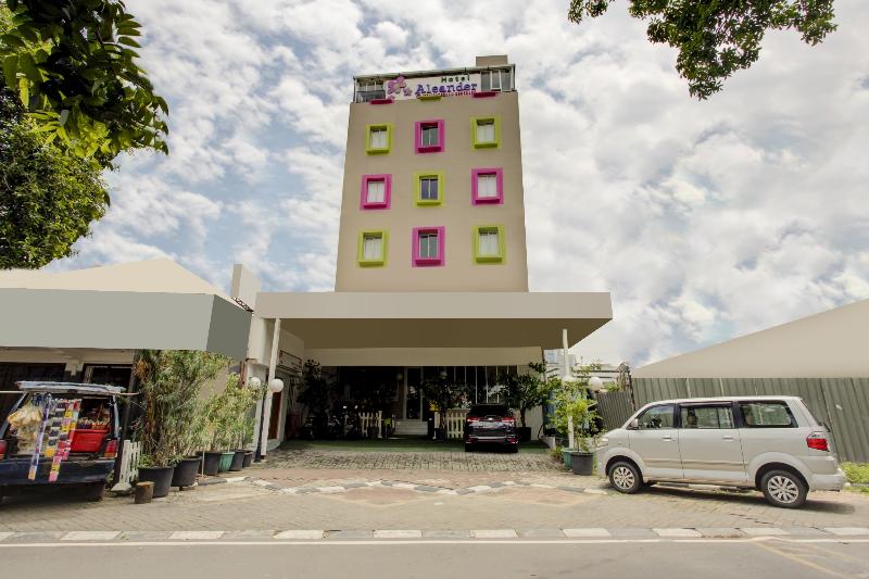 Collection O Gambir Near Masjid Istiqlal