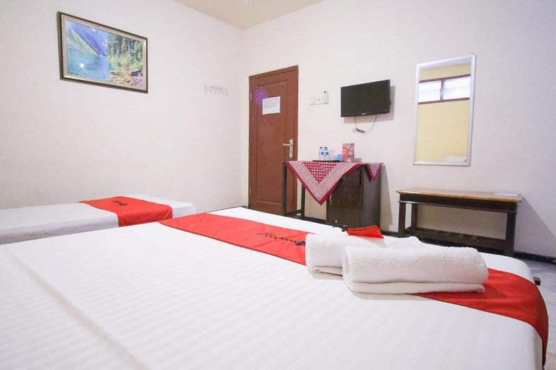 Formerly RedDoorz Syariah @ Jalan Gajah Mada image