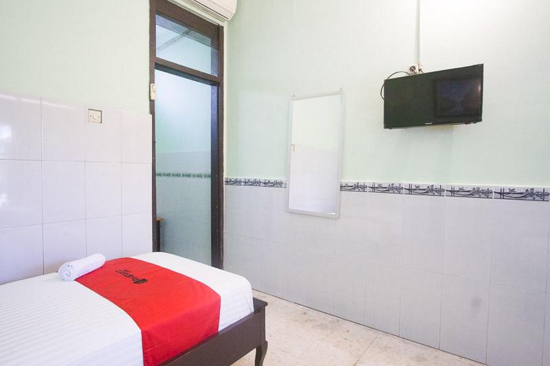 Formerly RedDoorz Syariah @ Jalan Gajah Mada image