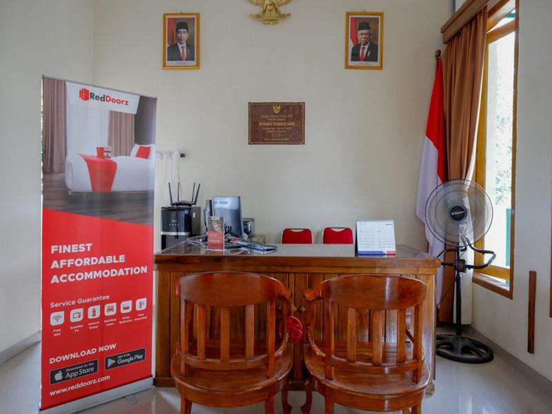 Formerly RedDoorz near Stadion 45 Karanganyar