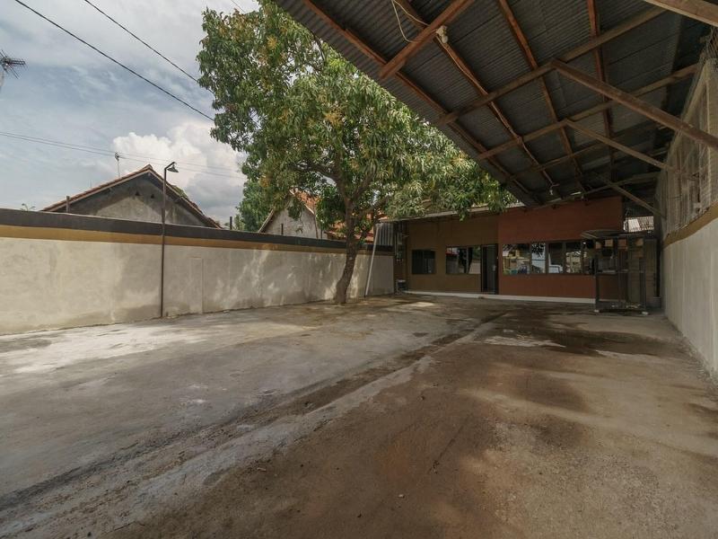 Formerly RedDoorz near Cikampek Mall Karawang image
