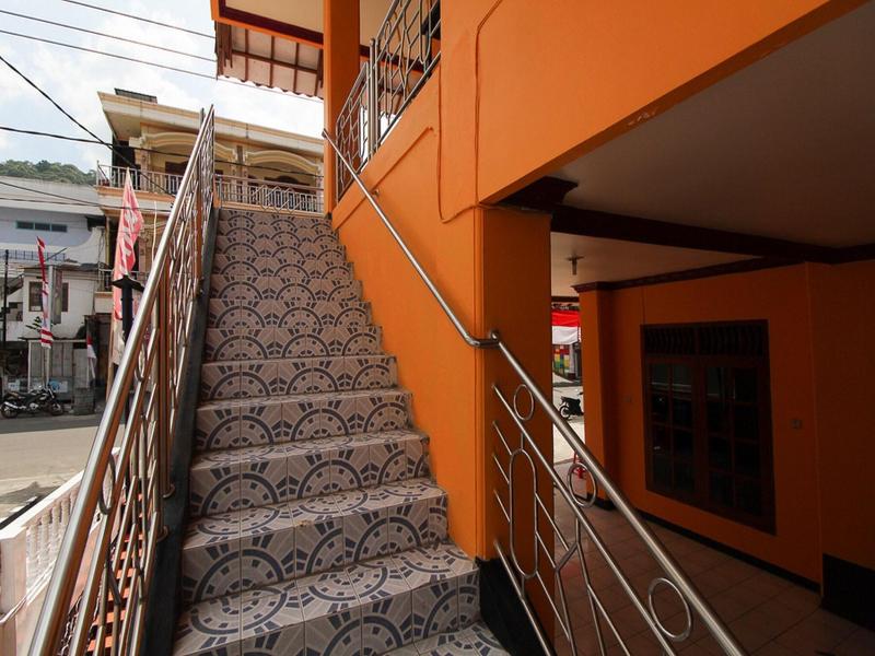 Formerly RedDoorz near Sarangan Lake