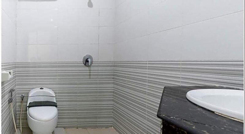 Formerly RedDoorz Plus @ Hertasning Area image