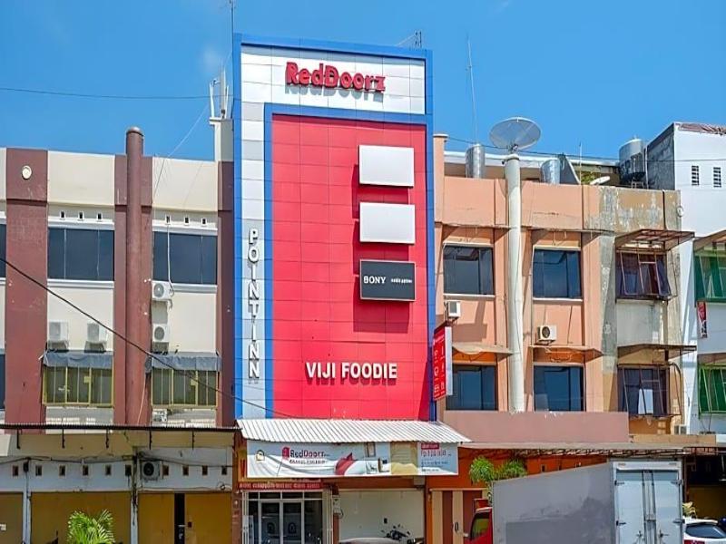 Reddoorz Plus @ Losari Makassa image