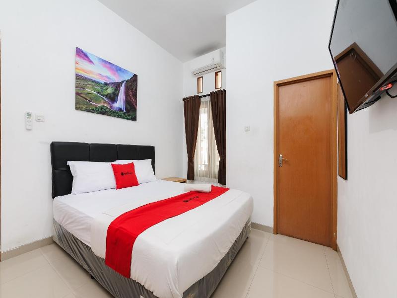 Formerly RedDoorz @ Jalan Danau Limboto