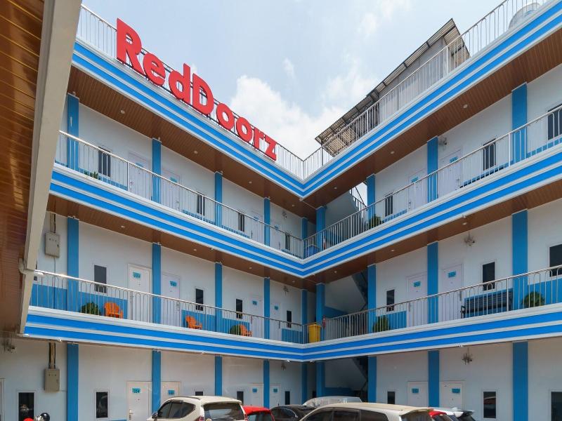 Formerly RedDoorz Plus near Palembang Icon Mall 2