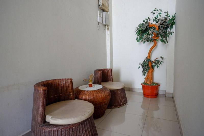 Formerly RedDoorz @ Hotel Bumi Palupy image