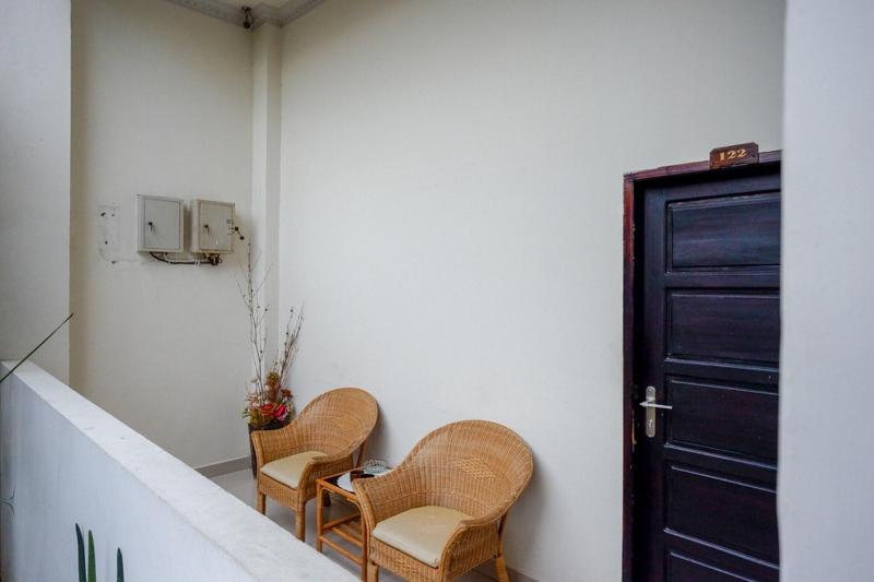Formerly RedDoorz @ Hotel Bumi Palupy image