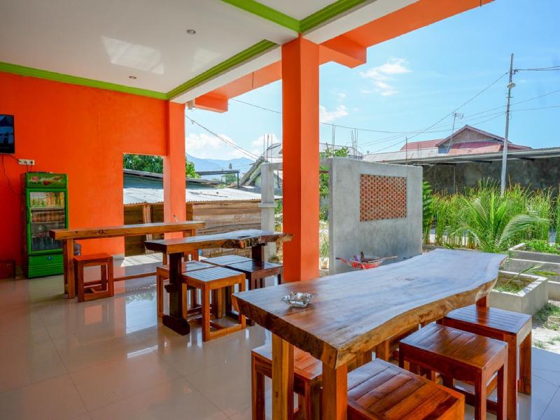 Formerly RedDoorz near Taman Makam Pahlawan Tatura — restaurant