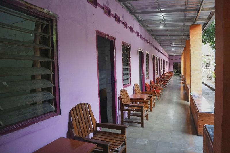 SPOT ON 1972 Aman Family Inn Syariah — general view