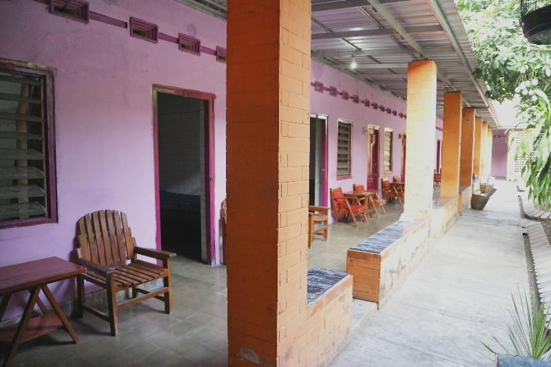 SPOT ON 1972 Aman Family Inn Syariah — general view