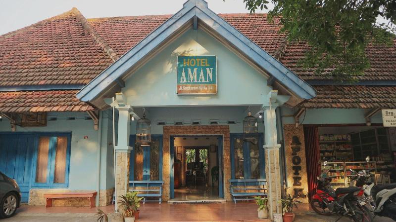 SPOT ON 1972 Aman Family Inn Syariah