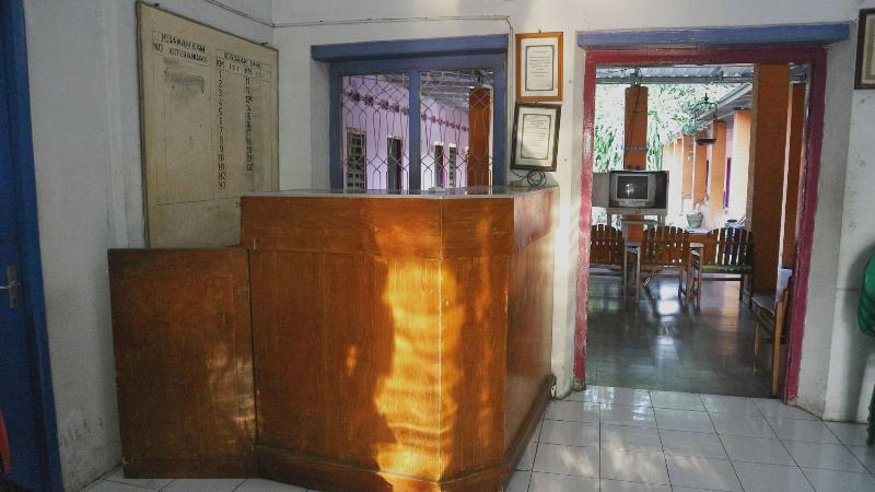 SPOT ON 1972 Aman Family Inn Syariah