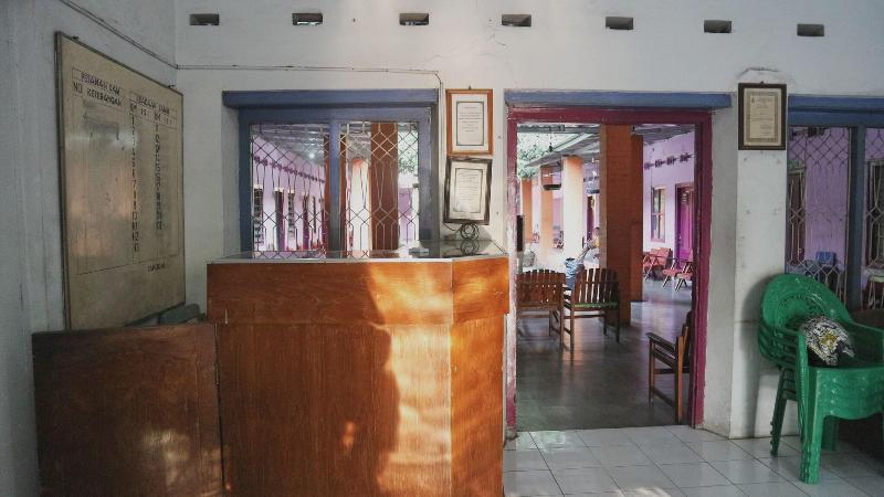 SPOT ON 1972 Aman Family Inn Syariah