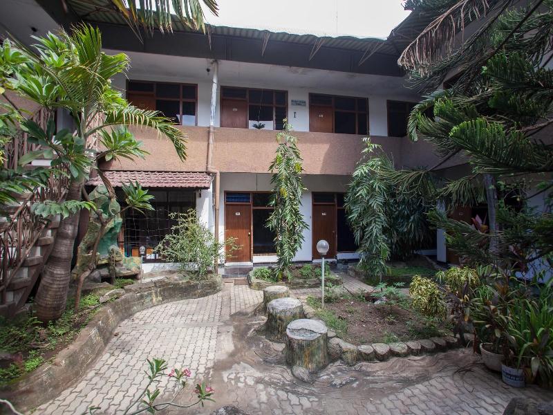 Formerly RedDoorz @ Panglima Sudirman Probolinggo image