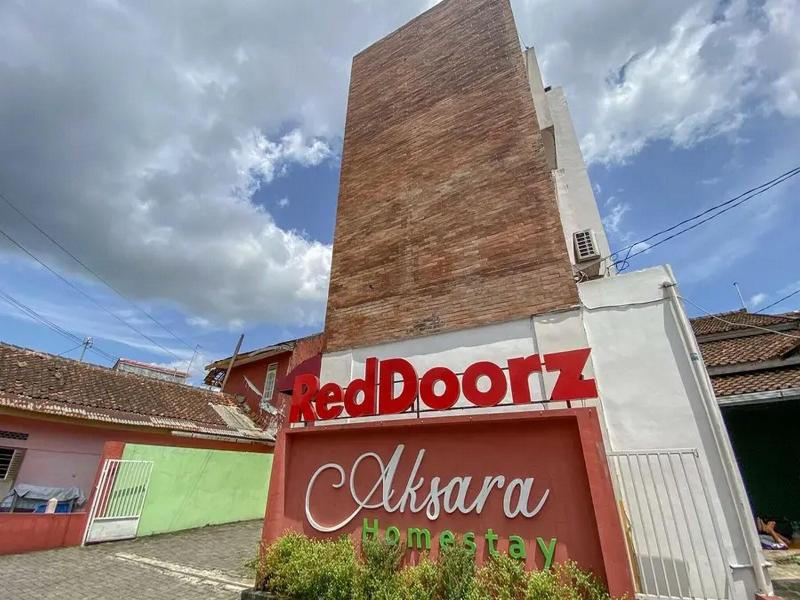Formerly RedDoorz near RSUD Margono Purwokerto 3