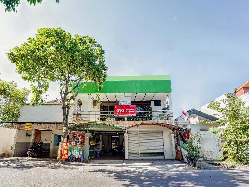 SPOT ON 90098 Anak Mama Guesthouse image