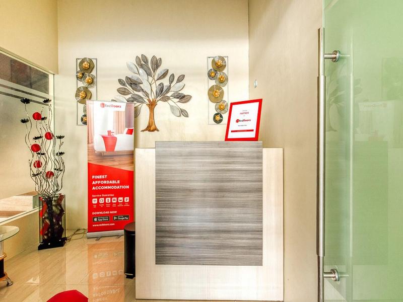 Formerly RedDoorz Syariah Kertomenanggal Surabaya image