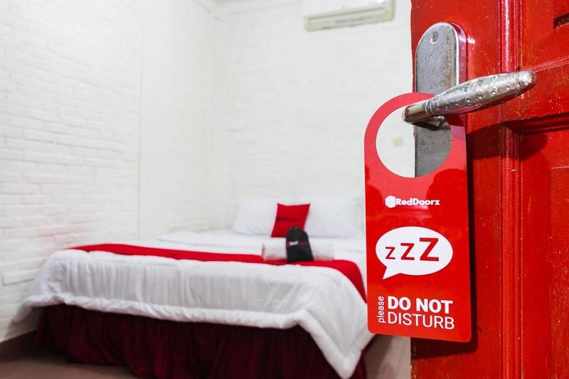 Formerly RedDoorz near Universitas Pamulang image