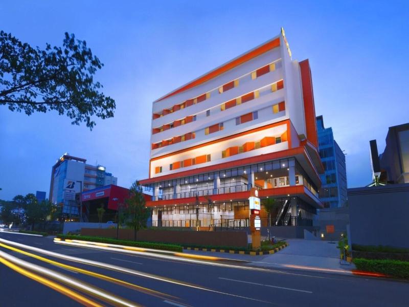Starlet Hotel BSD City image