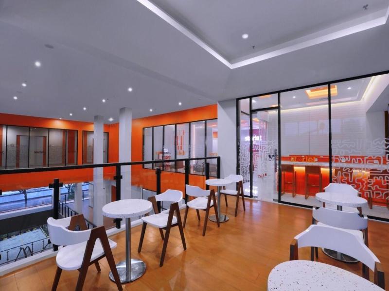 Starlet Hotel BSD City image