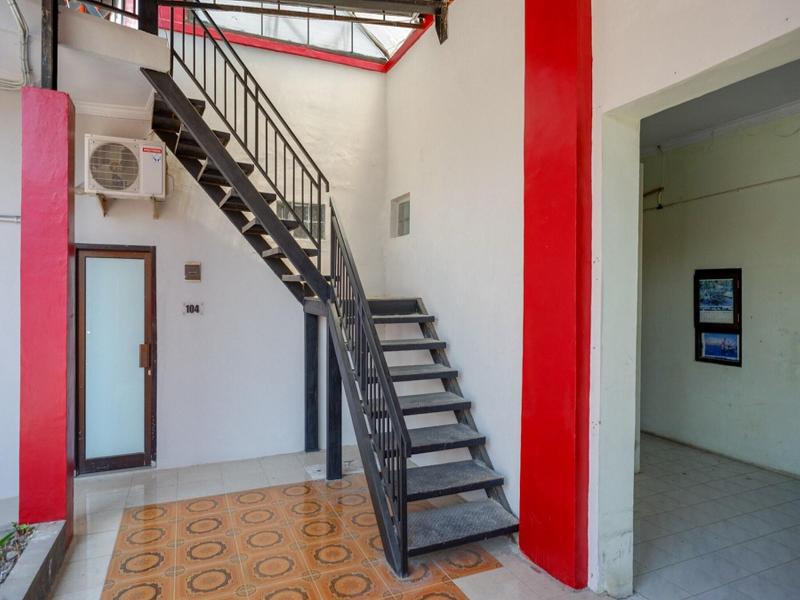Formerly RedDoorz Syariah near Alun Alun Tegal