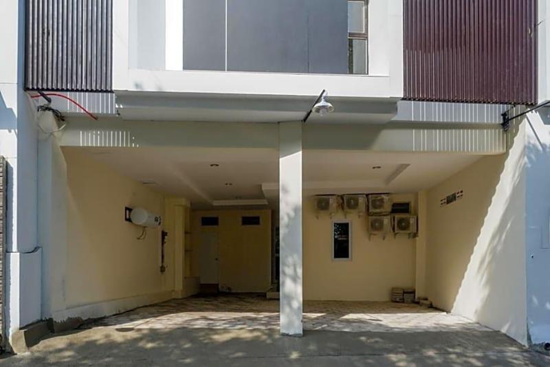 Formerly RedDoorz near Ambarrukmo Plaza Mall image