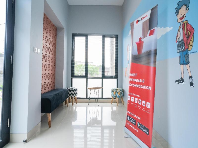 Formerly RedDoorz near Sindu Kusuma Edupark 3 image