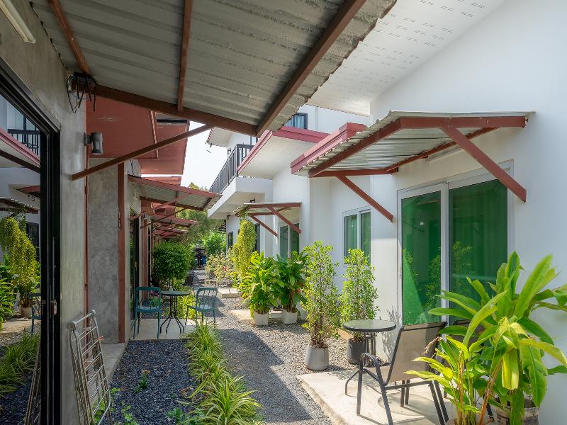 Malinee Resort by ZUZU image
