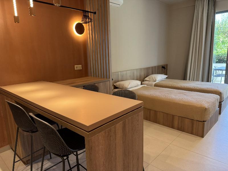 Philoxenia Apartments image