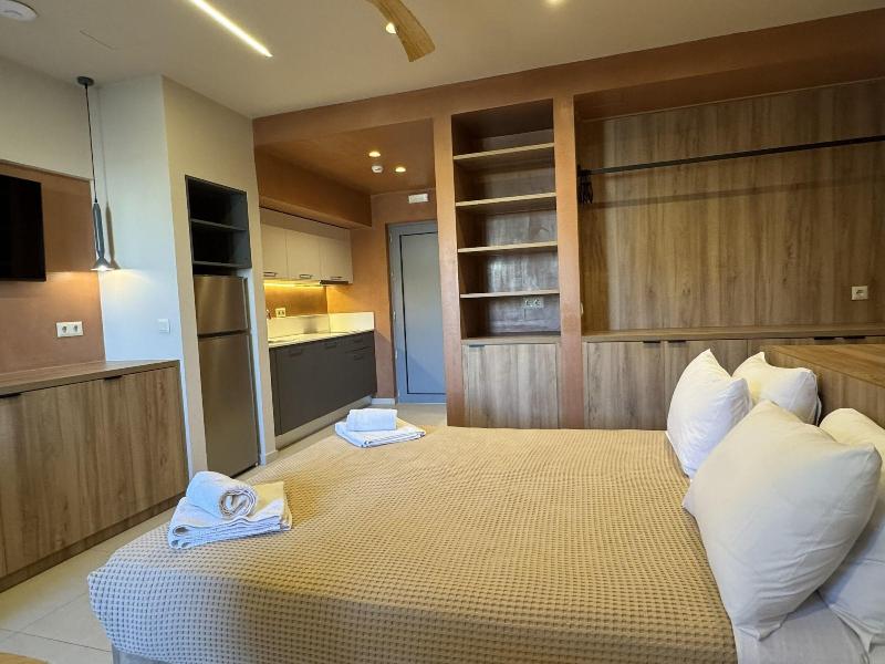 Philoxenia Apartments image