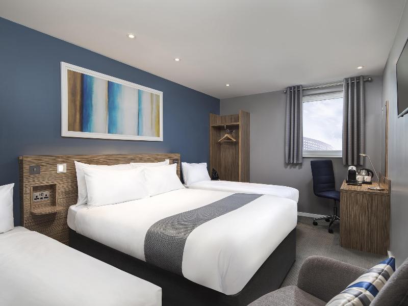 Travelodge Plus Dublin City Centre image