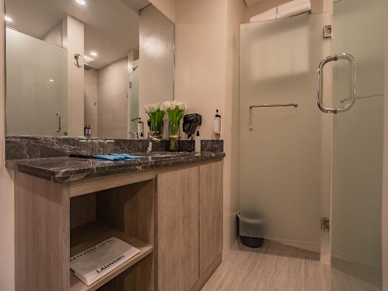 Bayfront Hotel Cebu - Capitol Site image