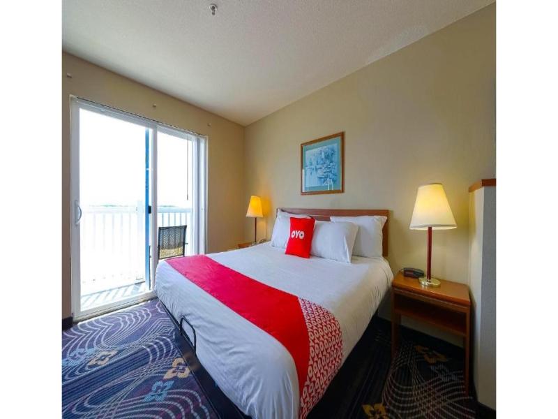 Siletz Bay Beachfront Hotel by OYO Lincoln City image