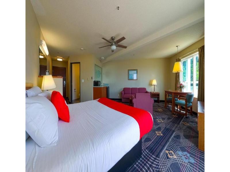 Siletz Bay Beachfront Hotel by OYO Lincoln City image
