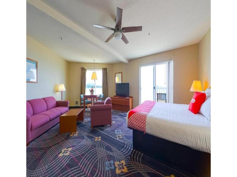 Siletz Bay Beachfront Hotel by OYO Lincoln City image