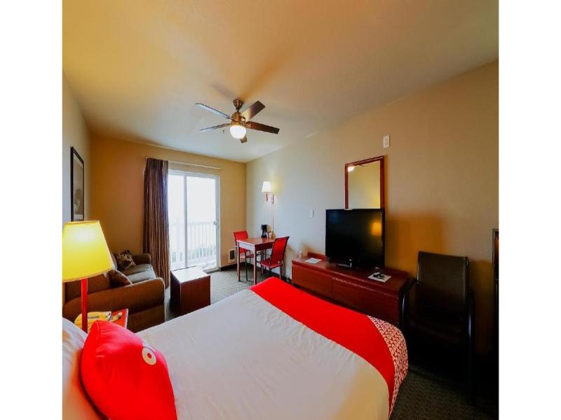 Siletz Bay Beachfront Hotel by OYO Lincoln City image