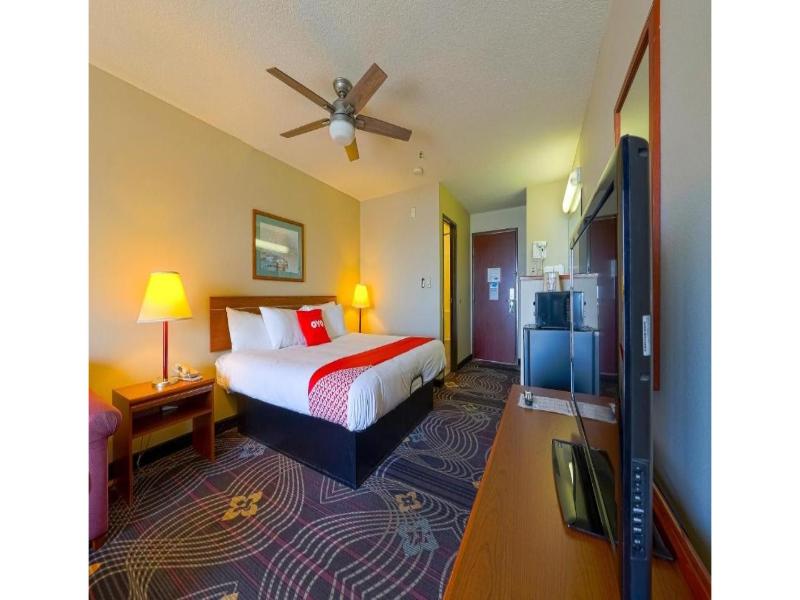 Siletz Bay Beachfront Hotel by OYO Lincoln City image