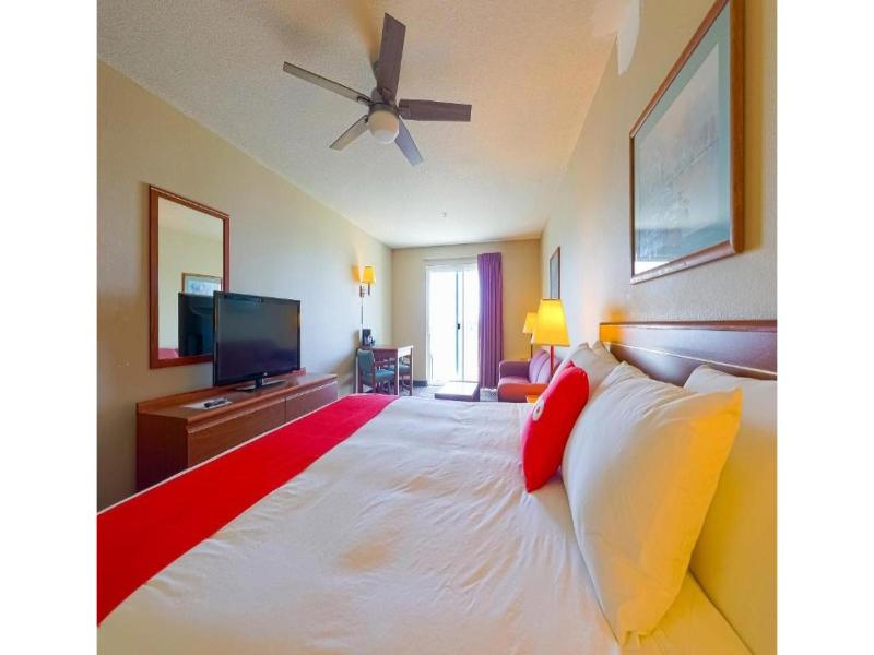 Siletz Bay Beachfront Hotel by OYO Lincoln City image