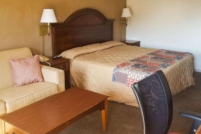 OYO Hotel Wilkesboro Hwy 421