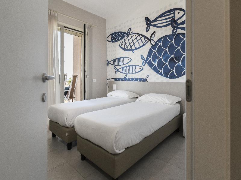 Luna Minoica Suites & Apartments image