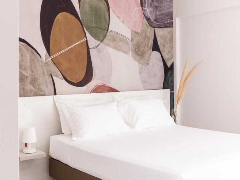 Luna Minoica Suites & Apartments image