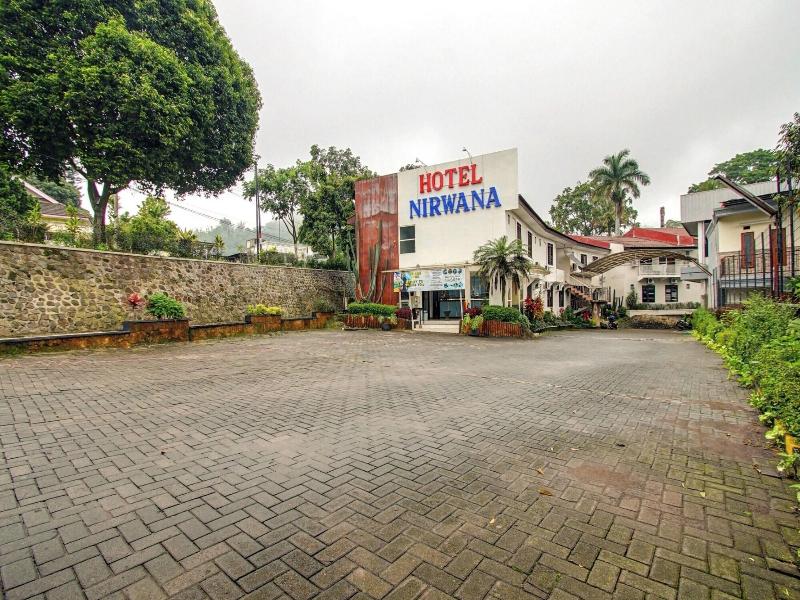 Capital O 90071 Paralayang View image