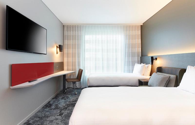 Holiday Inn Express Melbourne Little Collins image
