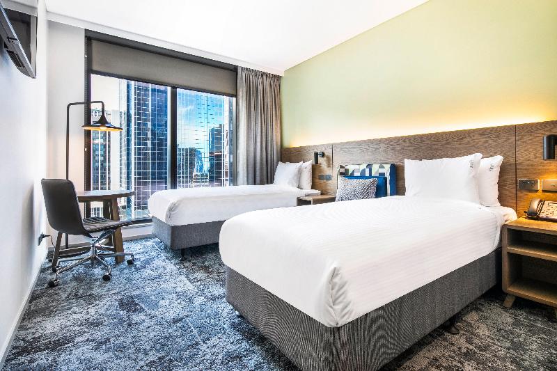Holiday Inn Express Melbourne Little Collins image